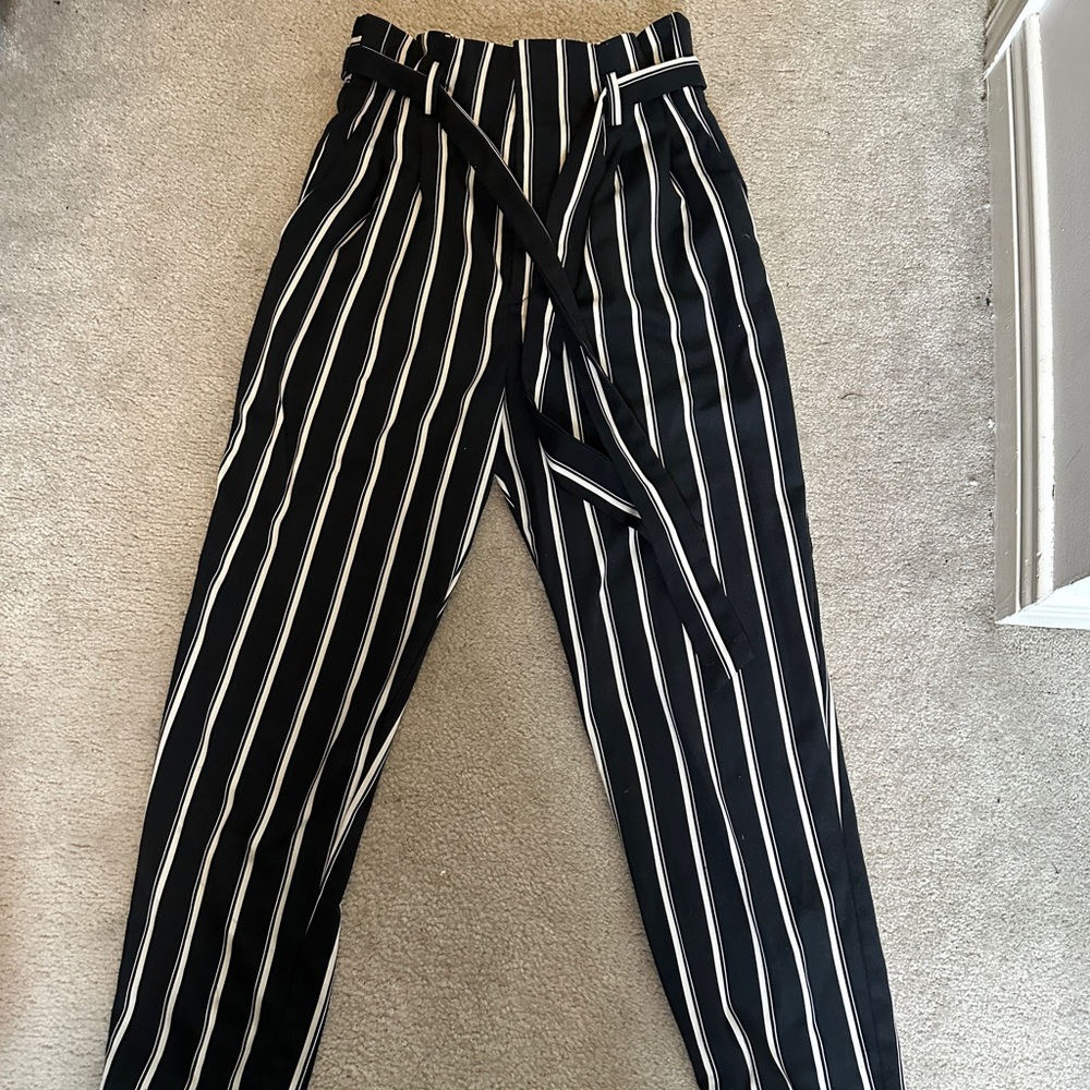 H&M High Waisted Belted Navy and White Work Pants
